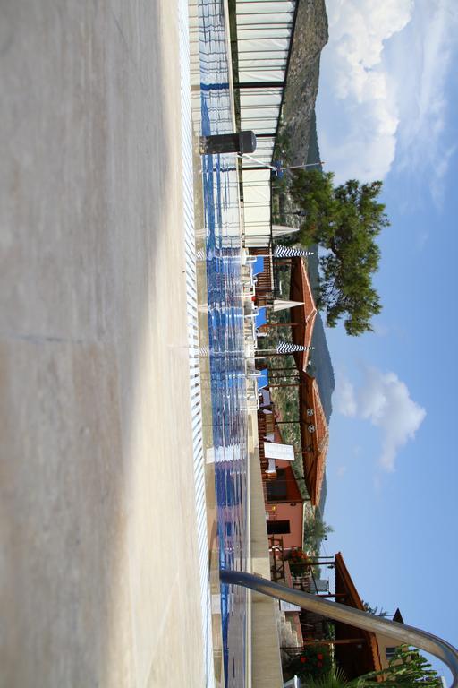 Apollon Hotel パタラ エクステリア 写真